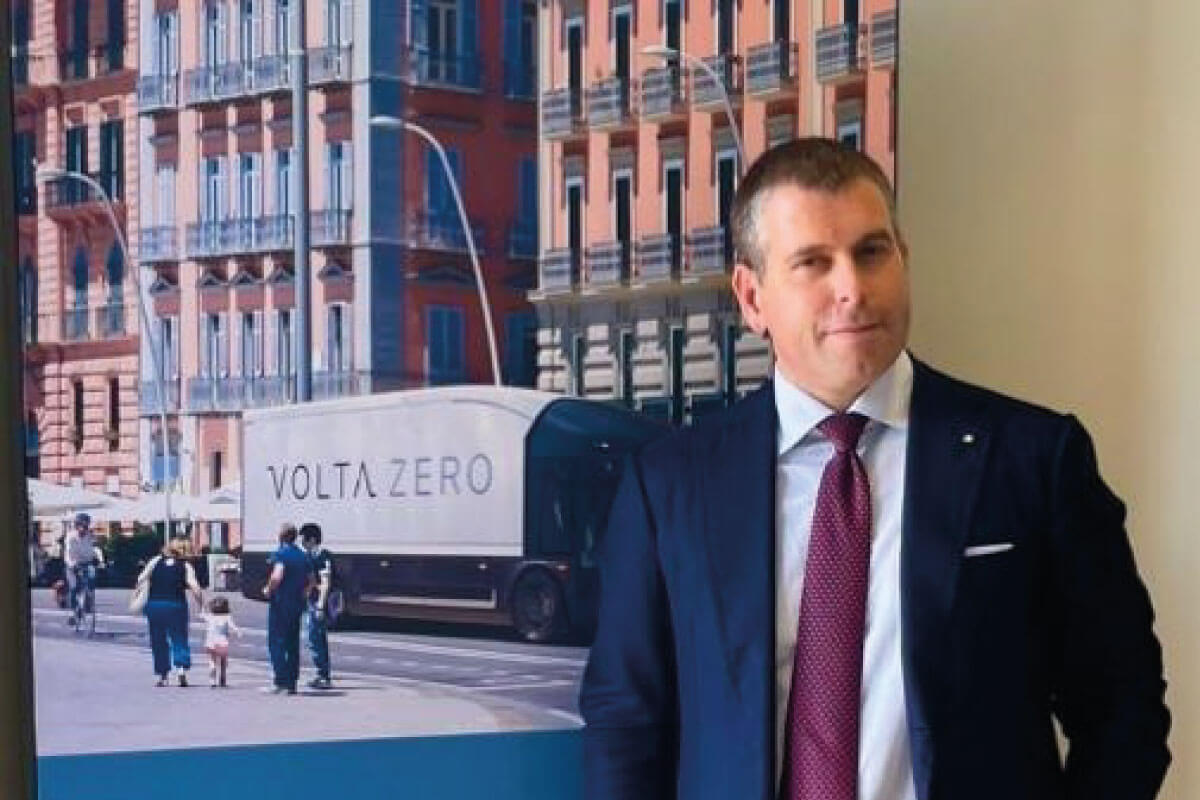 De-Rosa-Volta-Trucks